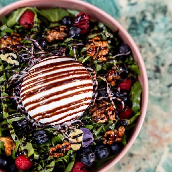 BURRATA & RUCOLA